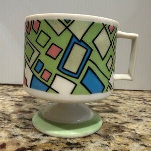Vintage Abstract Geometric Hippy Mid Century Design Pedestal Coffee Cup